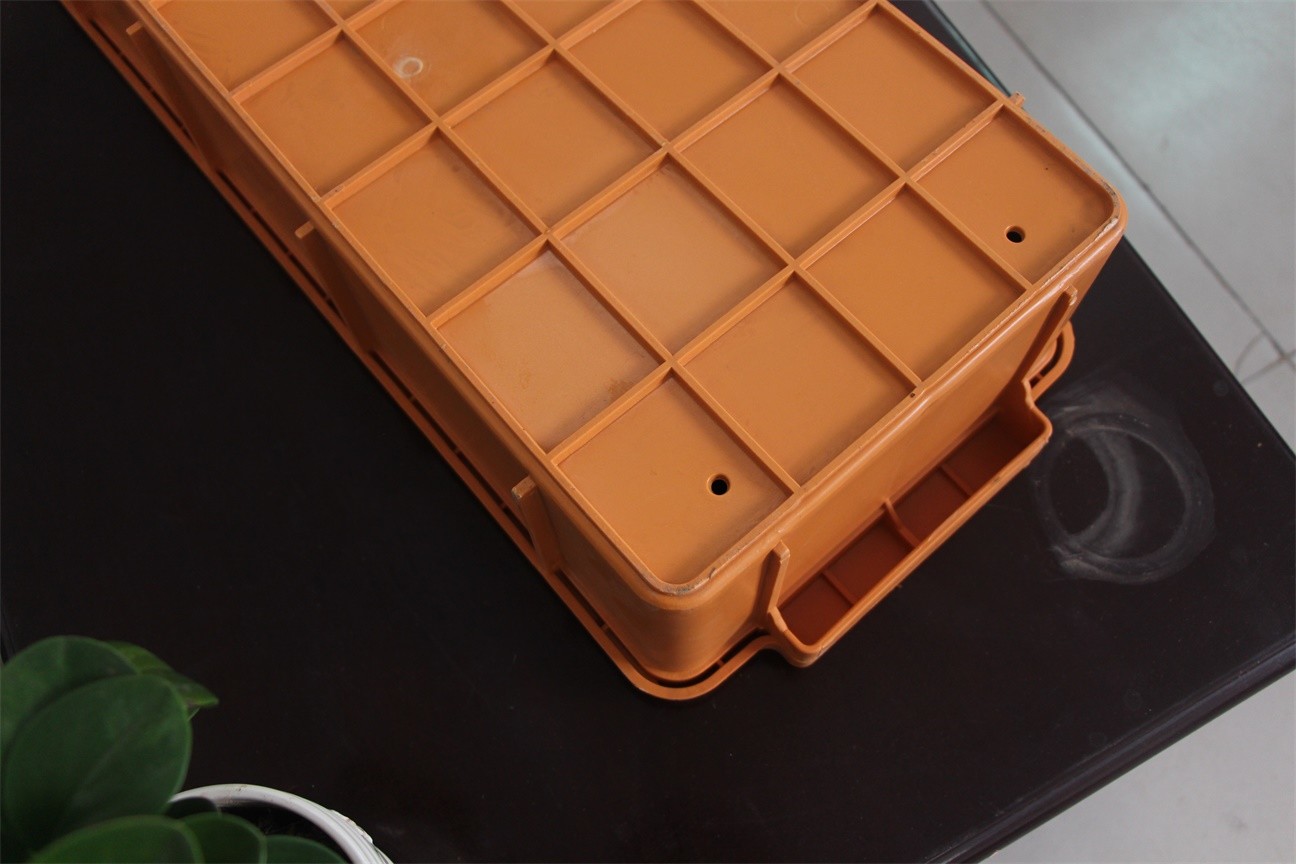 Recycled Plastic Mining Core Boxes / Orange Rock Core 
